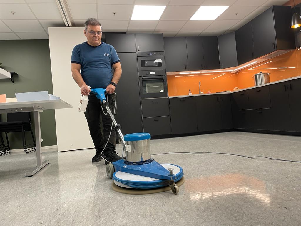 Profesjonelt gulvvedlikehold